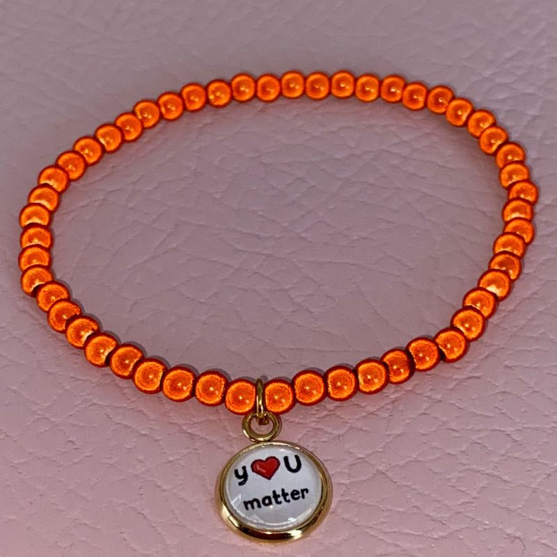 4 mm perler armbånd m/anheng_Oransje