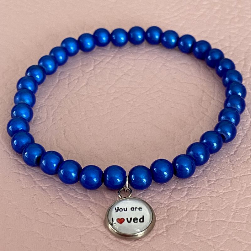 6 mm perler armbånd m/anheng_Blått